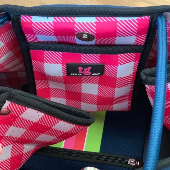 Taylor Gray Melissa Perforated Navy w/Pink Lime Green Stripe Neoprene Tote NEW - Picture 2 of 13